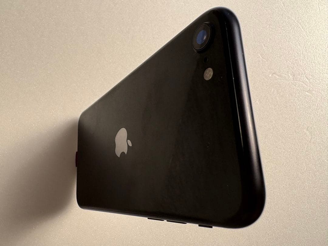 Apple iPhone SE２世代本体
