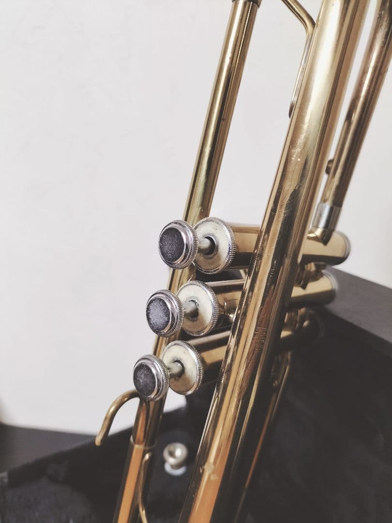 金色トランペット ハードケース付き　中古保管品