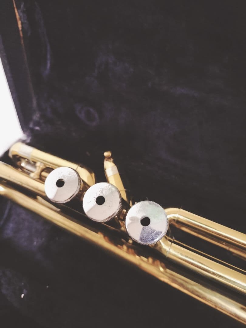 金色トランペット ハードケース付き　中古保管品