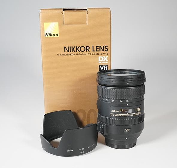 【美品】Nikon ニコン　D7200　レンズ18-200mm