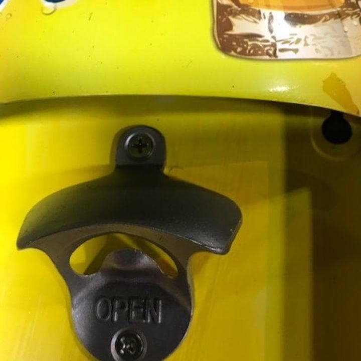 ボトルオープナーＹＥ 壁掛けタイプ