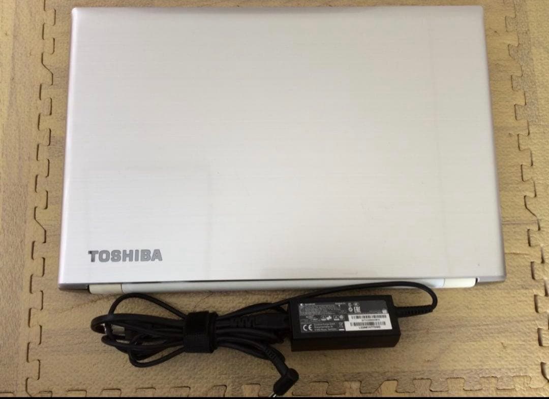 東芝ノートPC　高スペック　Win11 Corei7 16G SSD256G