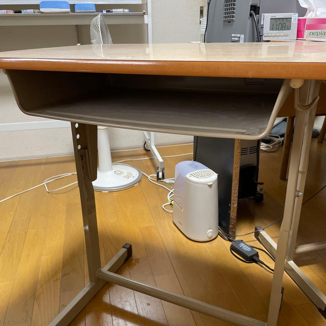 【学校・塾】状態良好 スクールデスク 机（高さ調整可能）