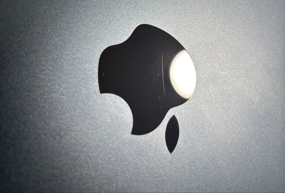 MacBook本体 MacBook Air M2 16GB 256GB 100%