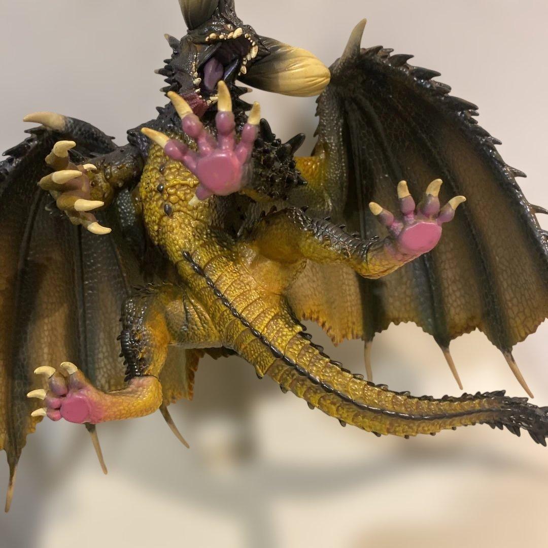 ネルギガンテ 一番くじ モンスターハンター：ワールド A賞