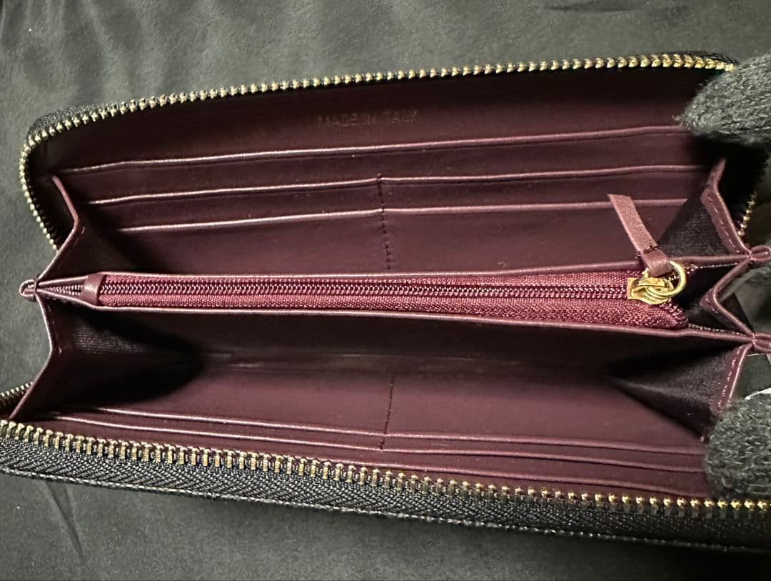 CHANEL ノベルティキャビアスキンレザー長財布ブラック