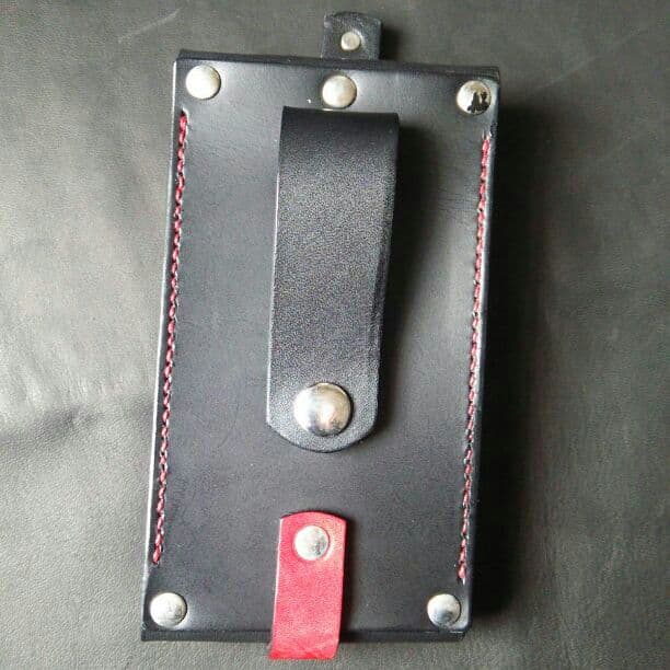 レザー スマートフォン ホルダー(BLACK/RED)