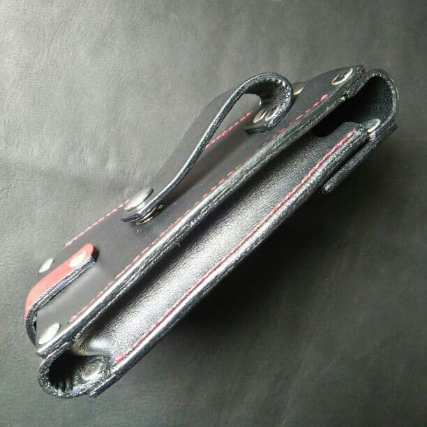 レザー スマートフォン ホルダー(BLACK/RED)