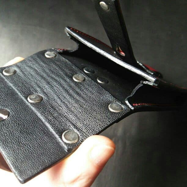 レザー スマートフォン ホルダー(BLACK/RED)