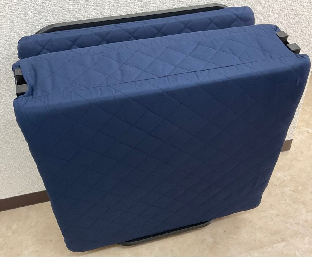 【未使用品】折りたたみベッド　3つ折り　シングルベッド