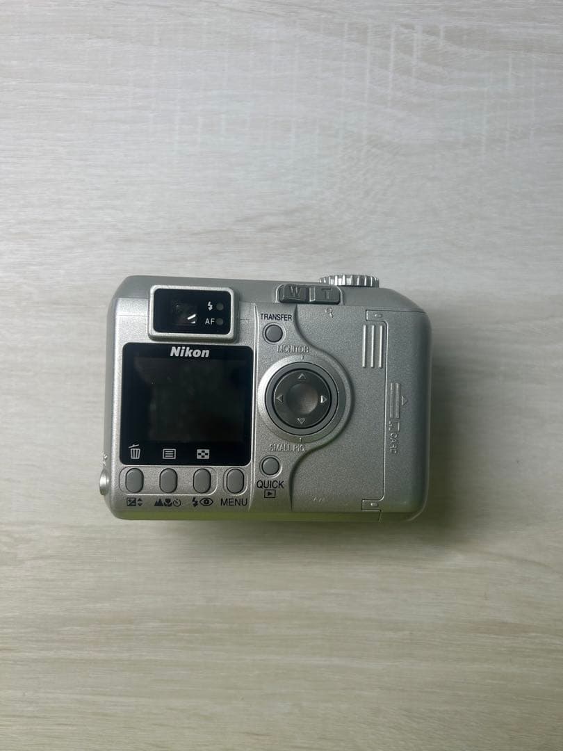Nikon Coolpix 885 デジタルカメラ