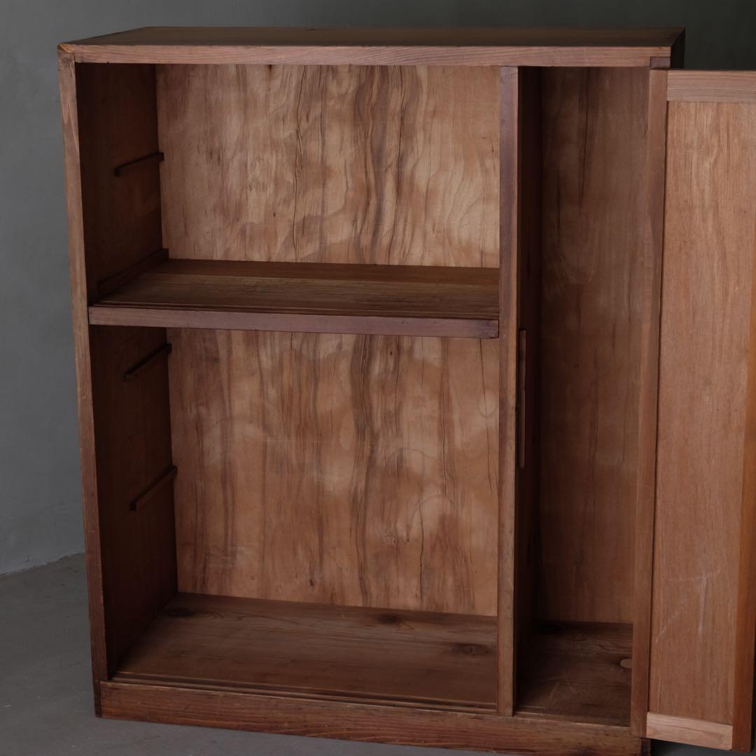 杉材 収納棚　板戸 食器棚 本箱 水屋箪笥 古家具 昭和レトロ