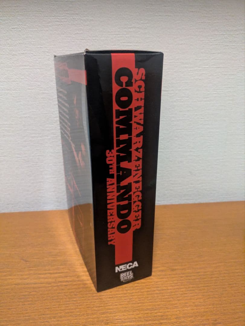 新品★コマンドー　フィギュア★アーノルドシュワルツェネッガー★