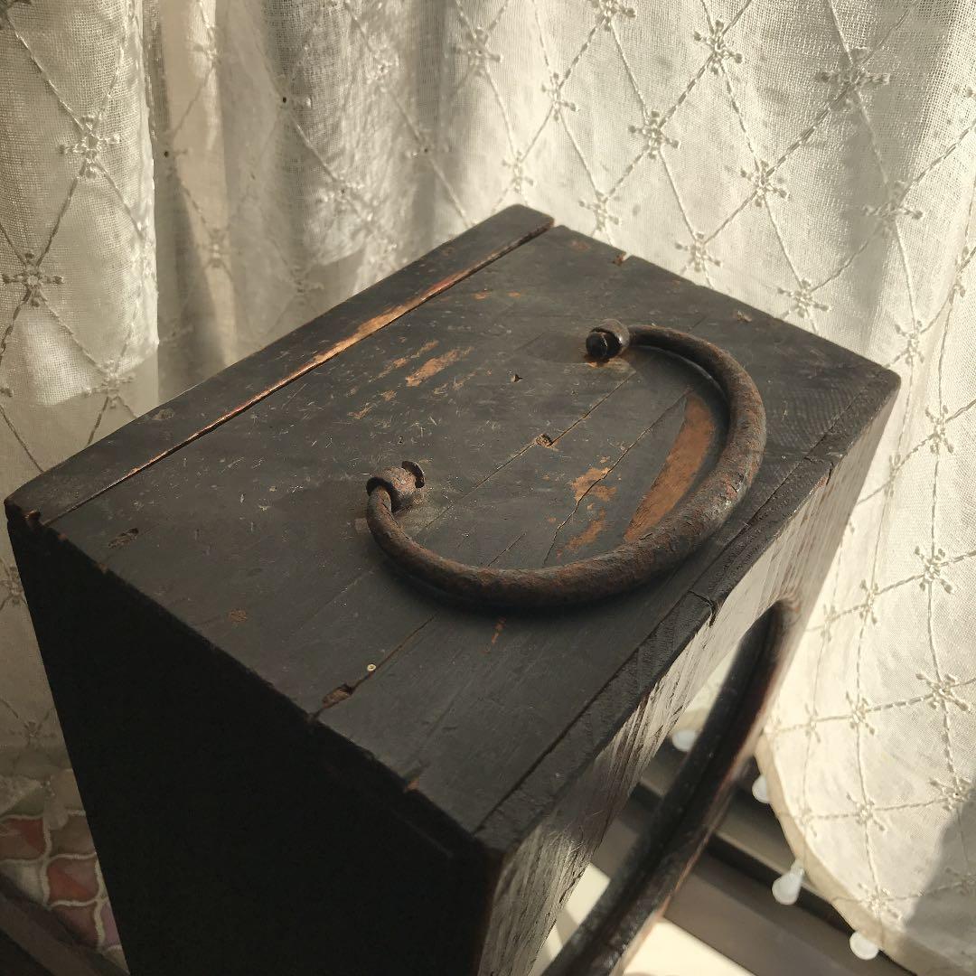 鎌倉の骨董屋で購入✨　木製レトロ箱