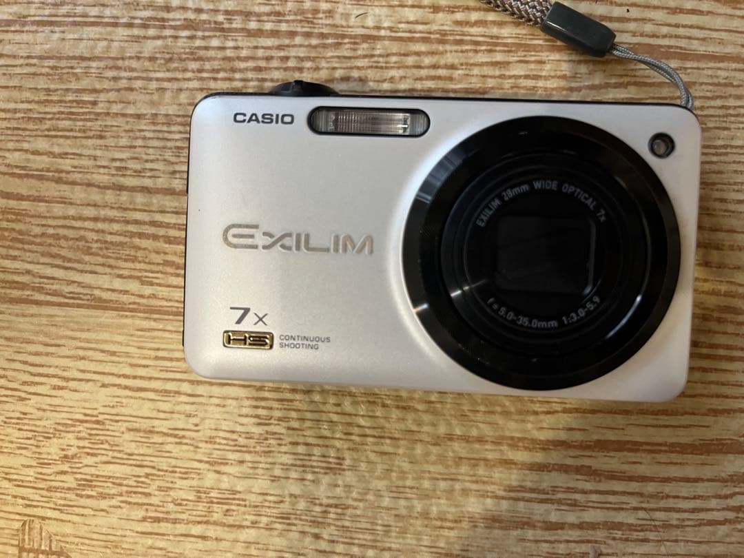 CASIO EXILIM EX-ZR15 シルバー 7倍ズーム