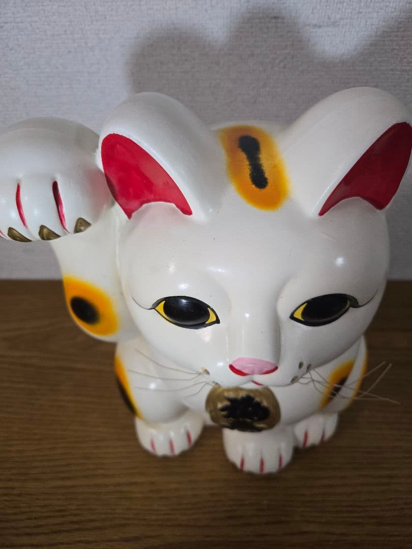 白猫　招き猫　まねきねこ　貯金箱　最終値下げ