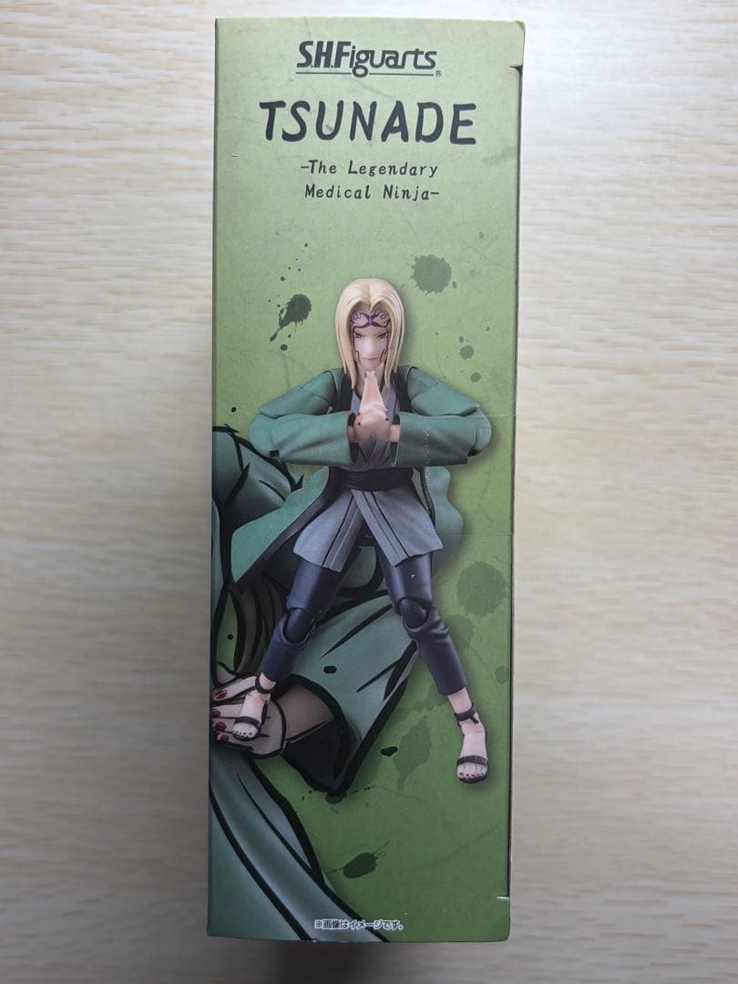 【新品・未開封品‼️】フィギュアーツ 綱手 百豪極めし伝説の医療忍者