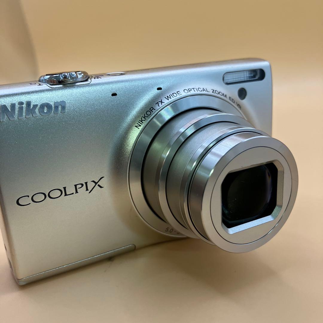 Nikon COOLPIX S6100 デジカメ　1617