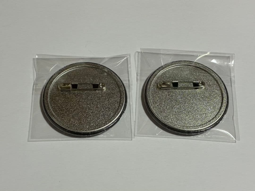 鬼滅の刃　きゃら豆　缶バッジ　猗窩座　2個