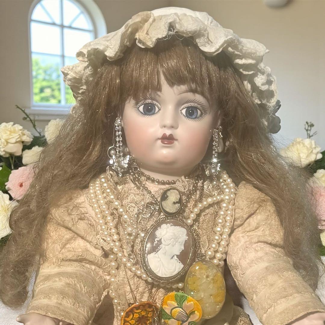ビスクドール ゴーチェ オフ ホワイトドレス ボネ 麦わら帽子 カメオ パール