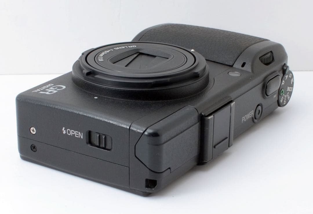 S数約4500回！RICOH GR DIGITAL Ⅲ★人気コンデジ