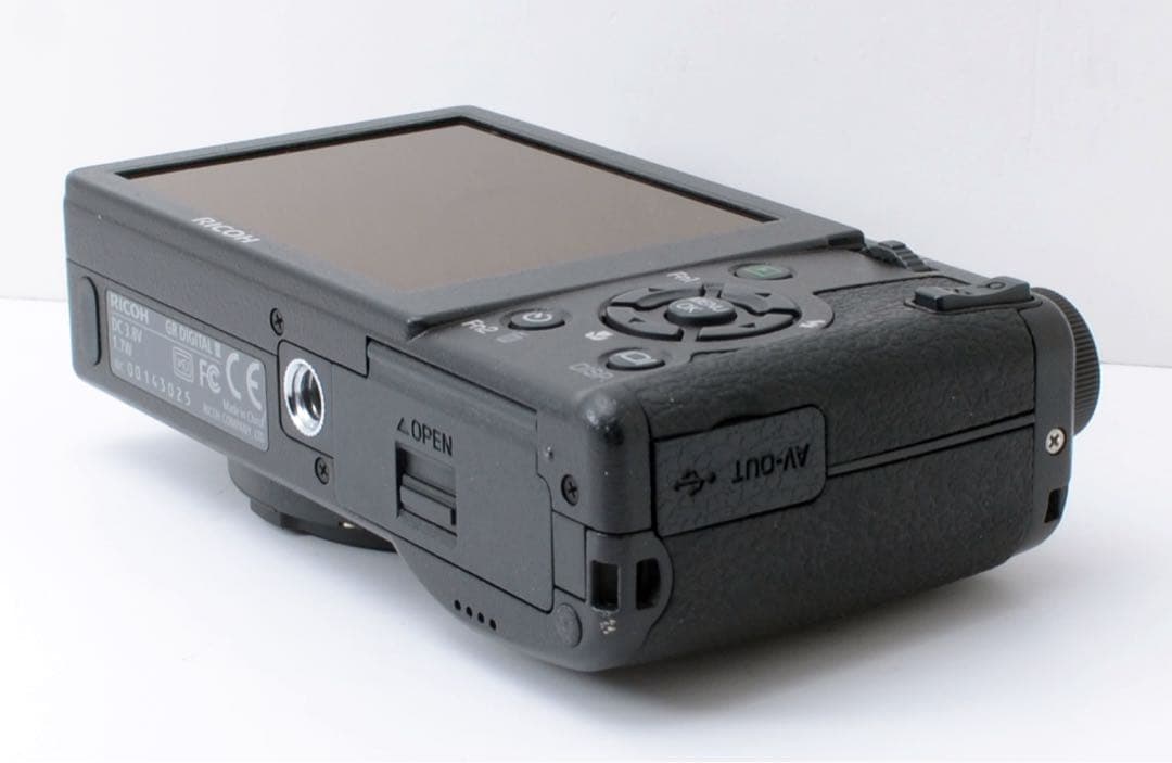 S数約4500回！RICOH GR DIGITAL Ⅲ★人気コンデジ