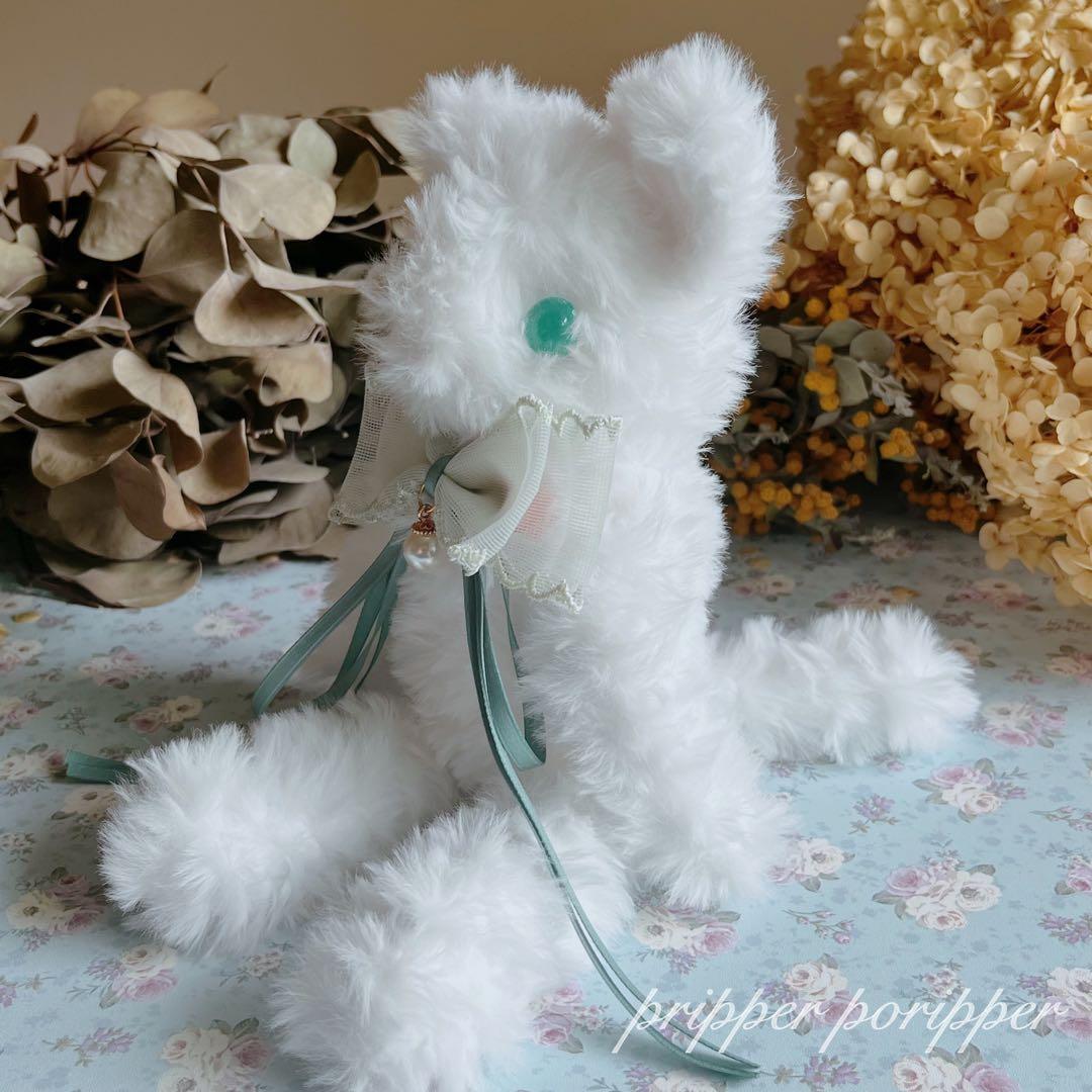 sample 硝子の瞳を持つ　しろいこねこのあみぐるみ　あみぐるみ　ぬいぐるみ