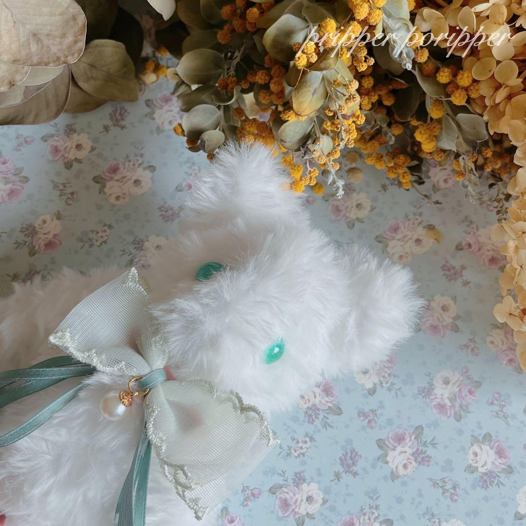 sample 硝子の瞳を持つ　しろいこねこのあみぐるみ　あみぐるみ　ぬいぐるみ