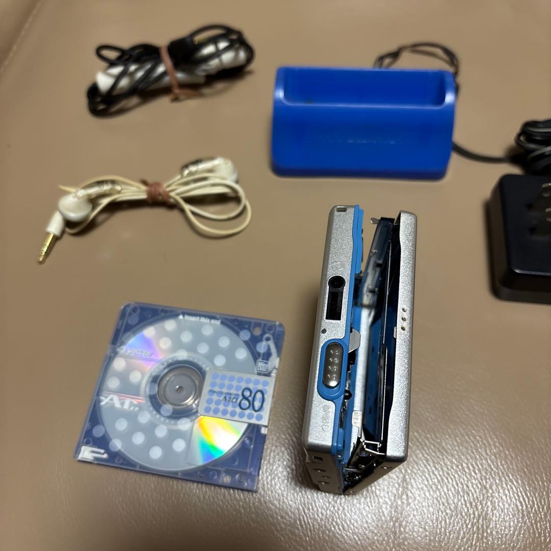 ソニー MDウォークマン シルバー MZ-E520