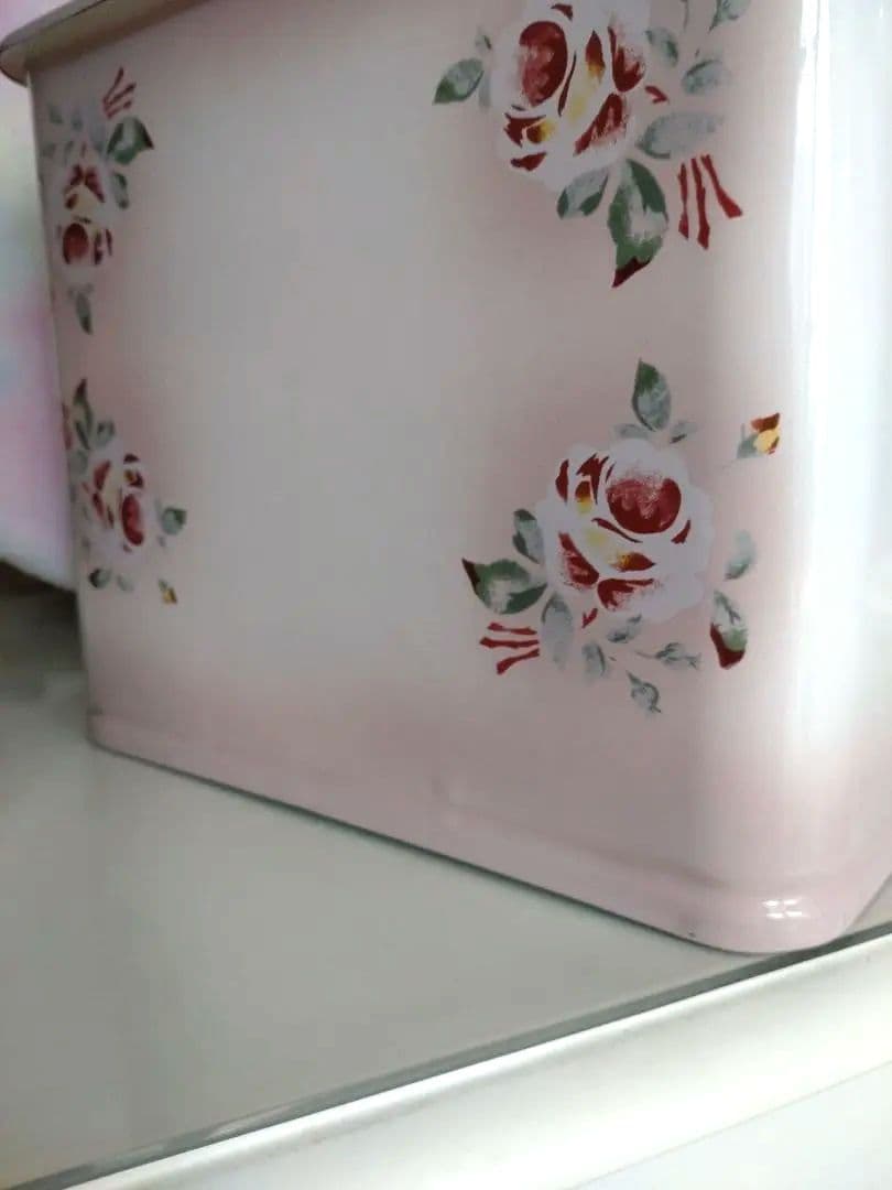 美品 イマン imane プリンセスローズ ミディ ホーロー 缶 ヴィンテージ