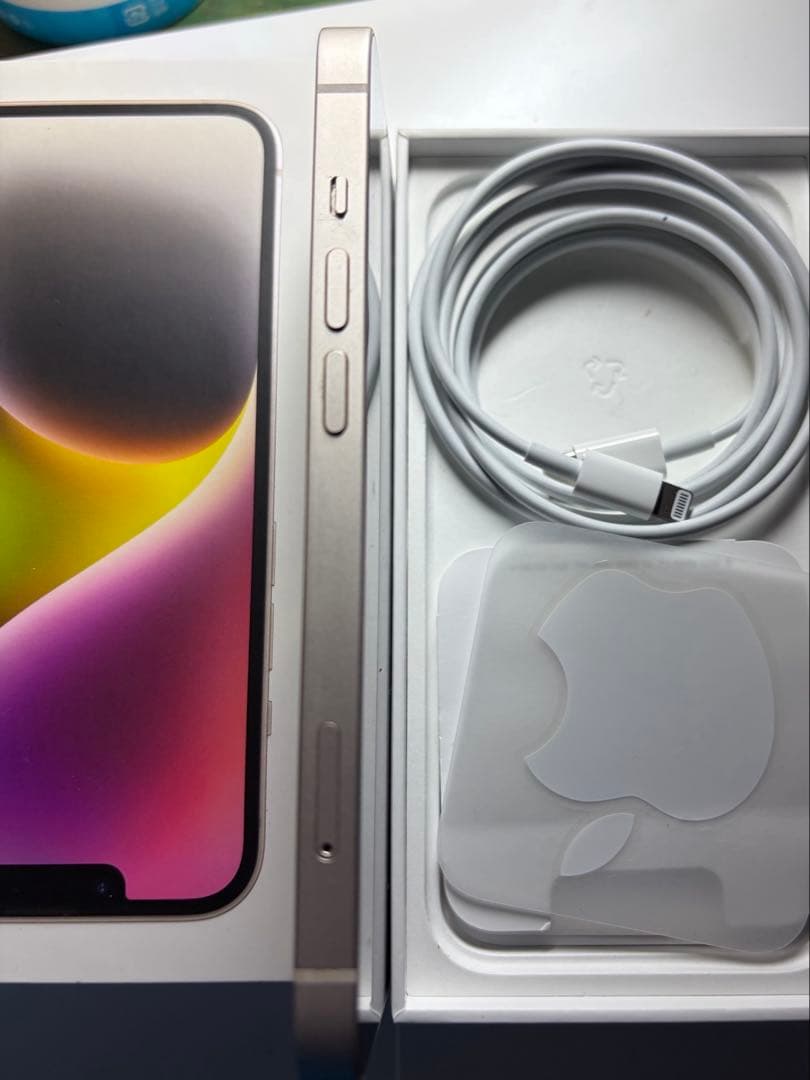 iPhone 14 128GB スターライトSIM フリー（Apple で購入）