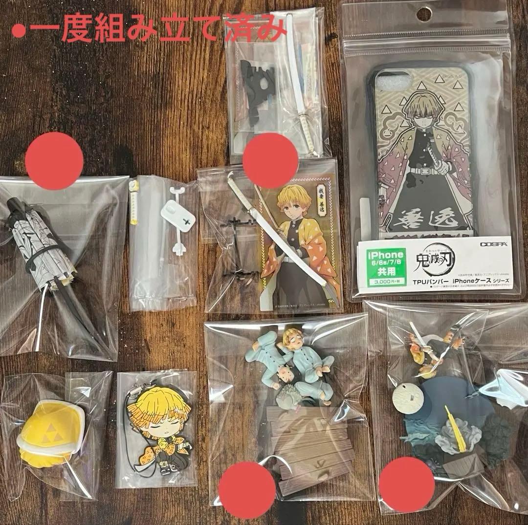 鬼滅の刃　我妻善逸　フィギュア 缶バッジ 他 グッズ　纏め売り　約130点以上