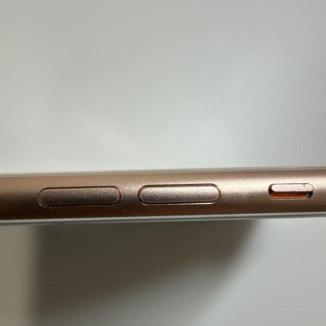 Apple iPhone 8 ゴールド 本体　☺︎