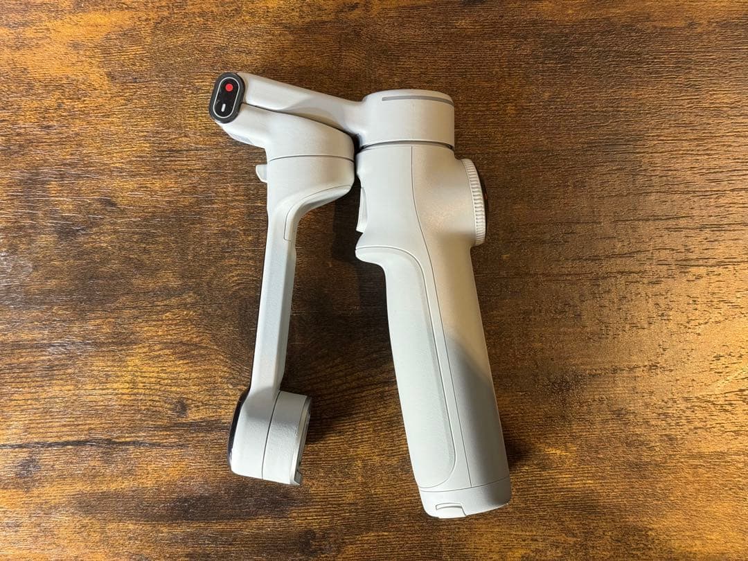 【美品】Insta360 Flow 2 Pro 純正マウント付属