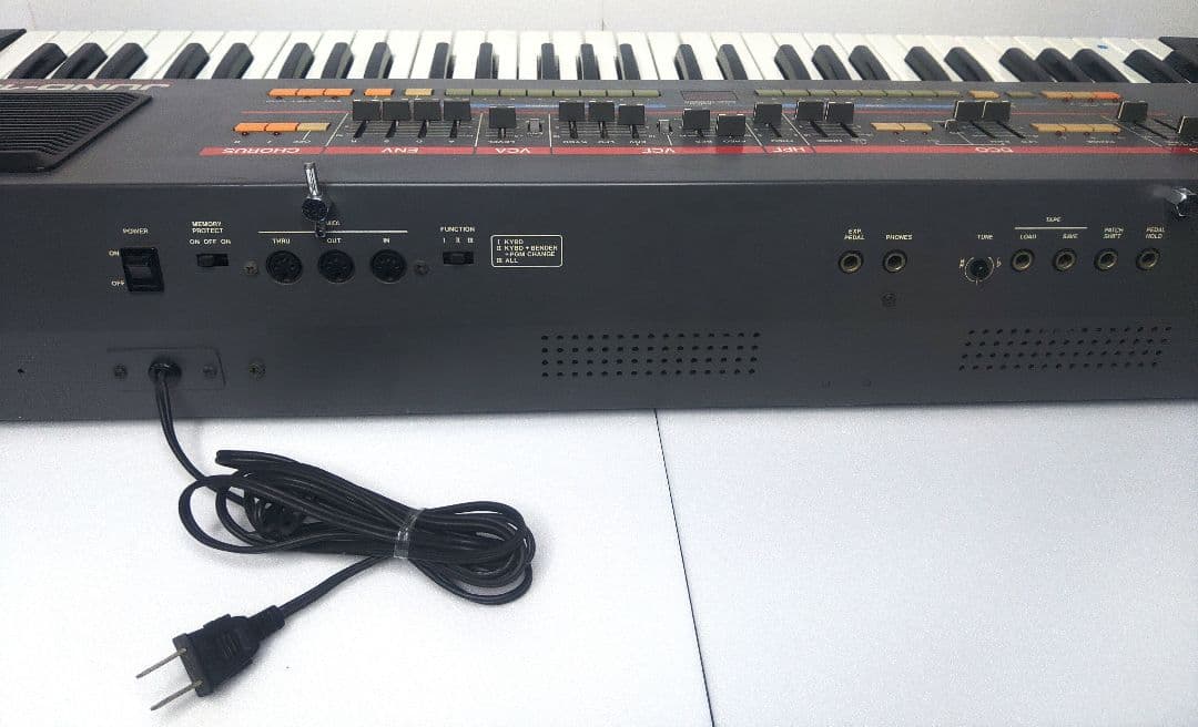 【希少品】 ローランド JUNO-106S ヴィンテージ シンセサイザー