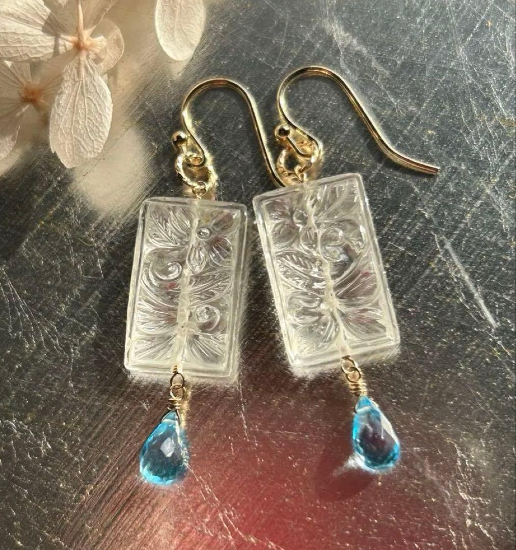 クリスタルクォーツフローラルバゲット＆スイスブルートパーズのピアス　14kgf