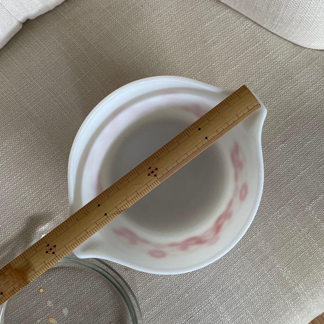 ヴィンテージパイレックス赤い鳥と花のデザイン ボウル 蓋付き