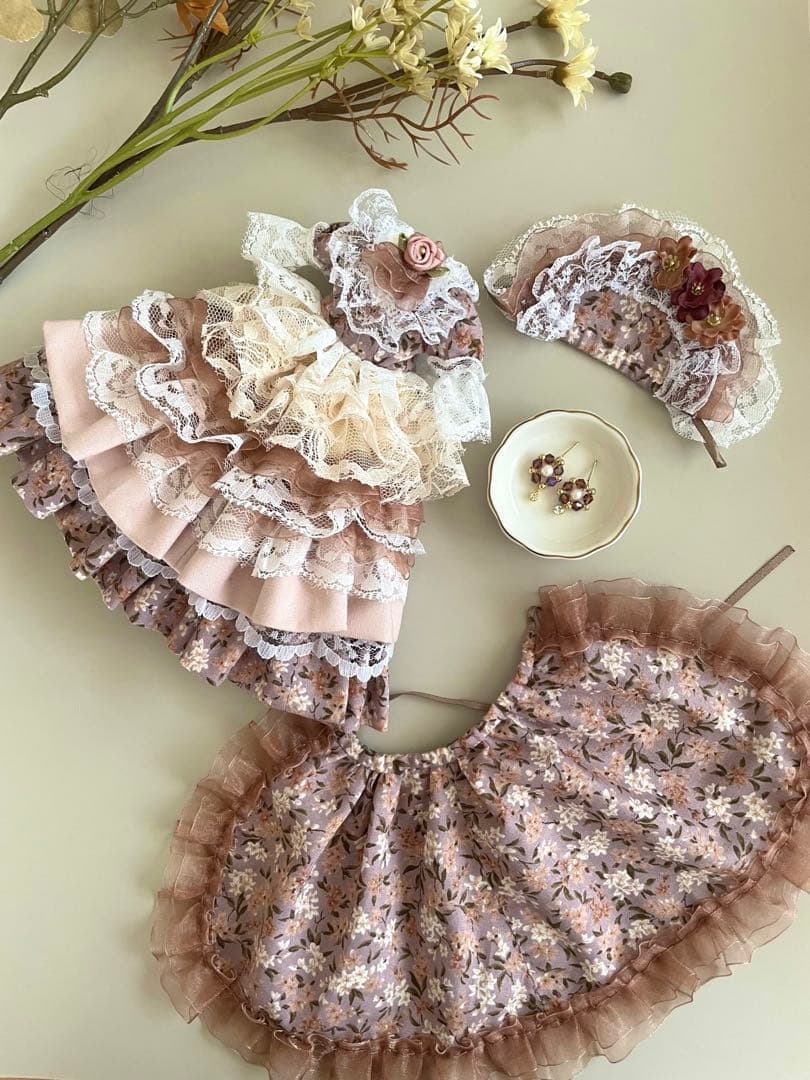 リカちゃん服　ドレス　小花✖️ピンク　４点セット　ハンドメイド