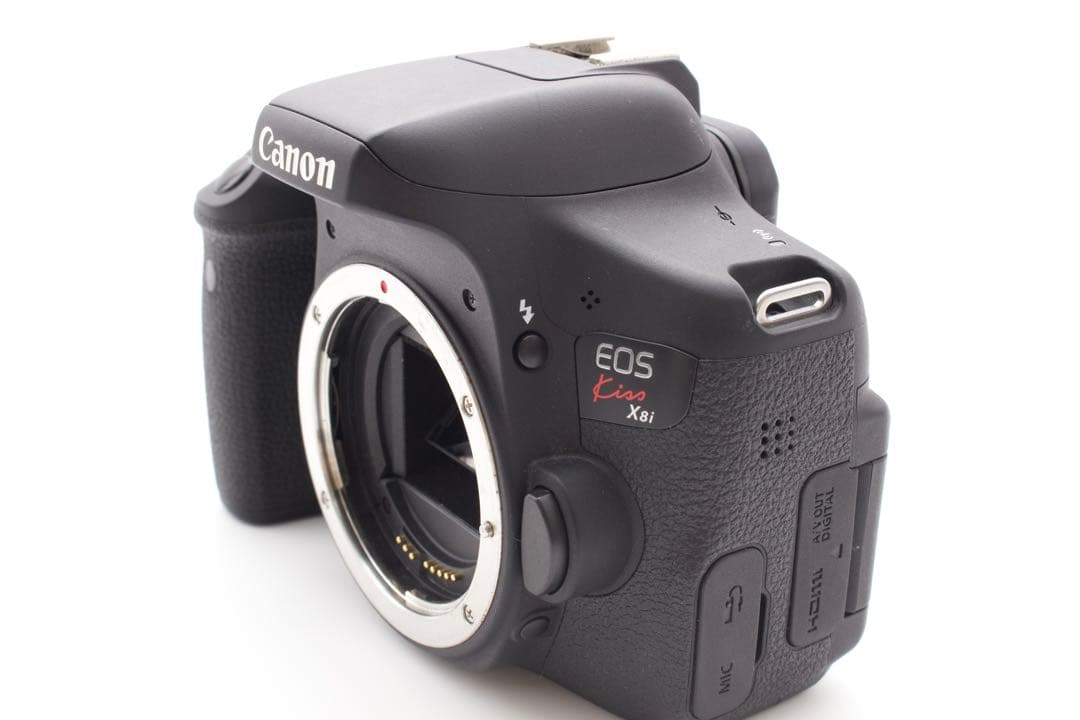 Canon EOS Kiss X8i ダブルレンズ　広範囲をカバー　Wi-Fi