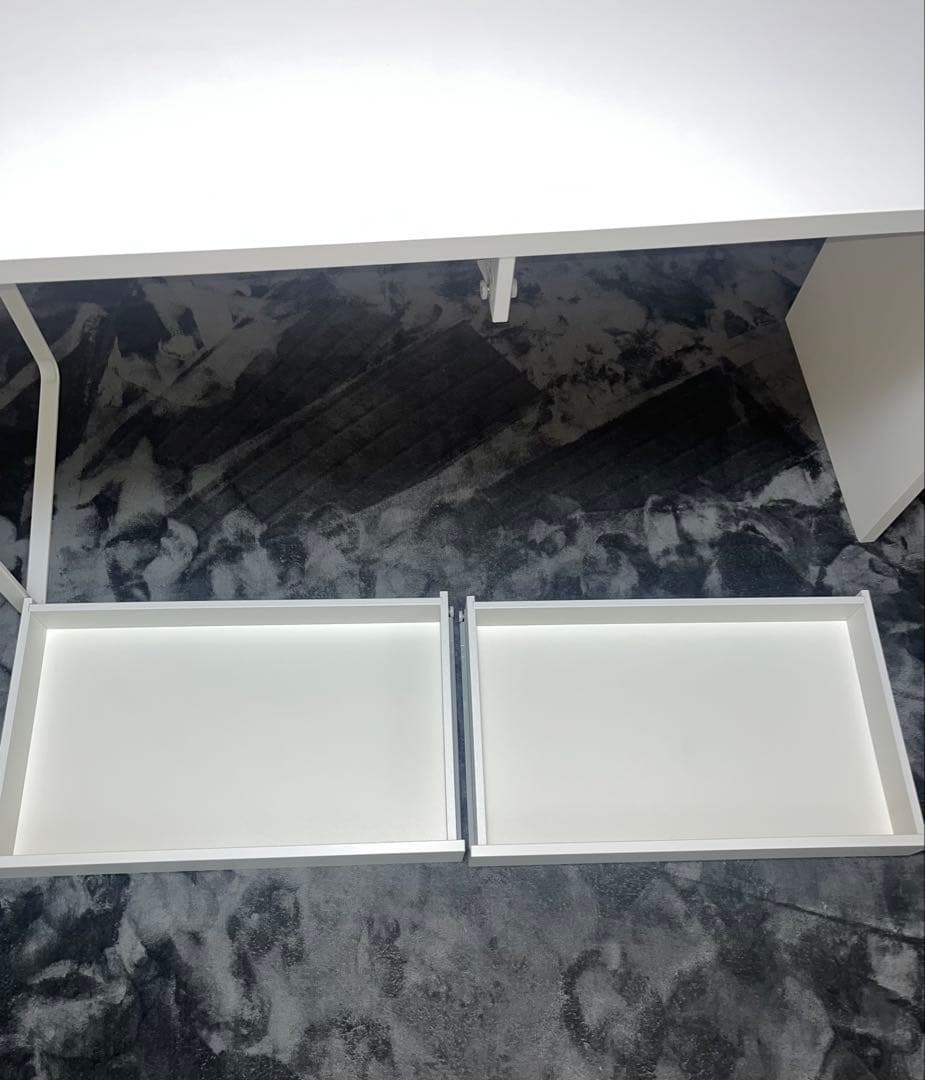 IKEA MICKE ホワイトデスク 2引き出し Qi充電器