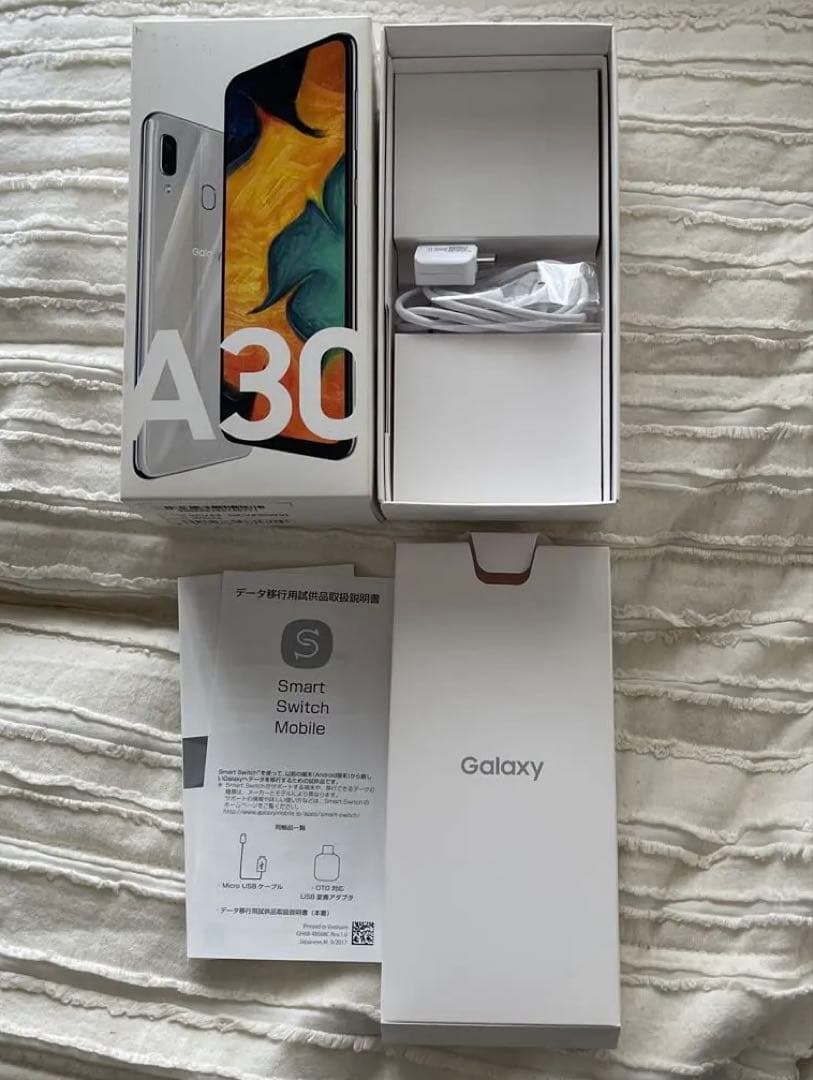スマートフォン本体 GALAXY A30
