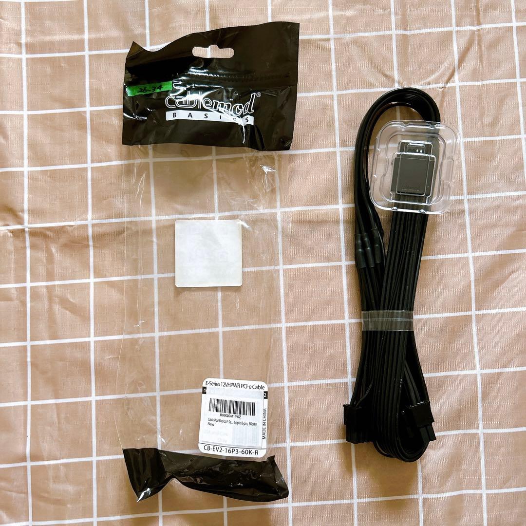 CableMod E-Series Pro ModFlex スリーブ　8ピン