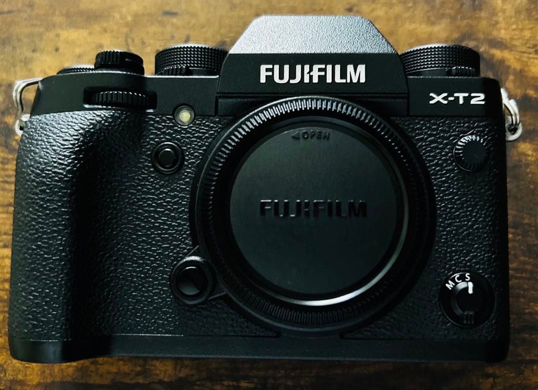 美品付属品多数！FUJIFILM フジフィルム X-T2 ボディ ミラーレス一眼