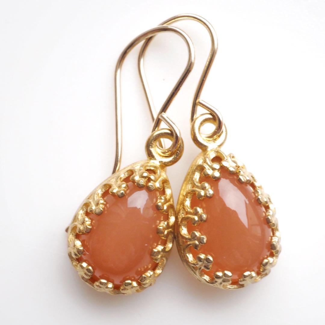 《1点限定/現品です》宝石質オレンジムーンストーンのベゼル枠ピアス/イヤリング
