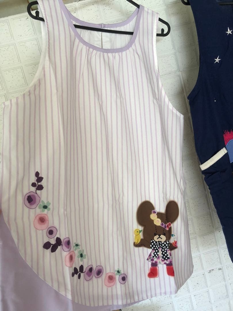 未使用♡くまのがっこうエプロン2枚セット