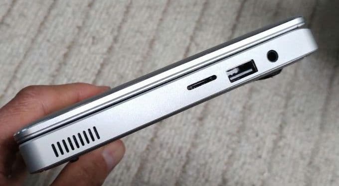 Reevo 8インチ N4100 メモリ8G ストレージ128G＋128G