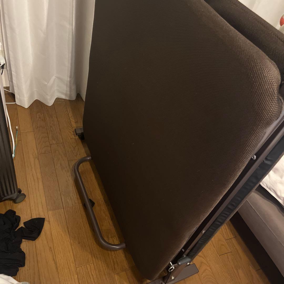 ブラウン折りたたみベッド キャスター付き