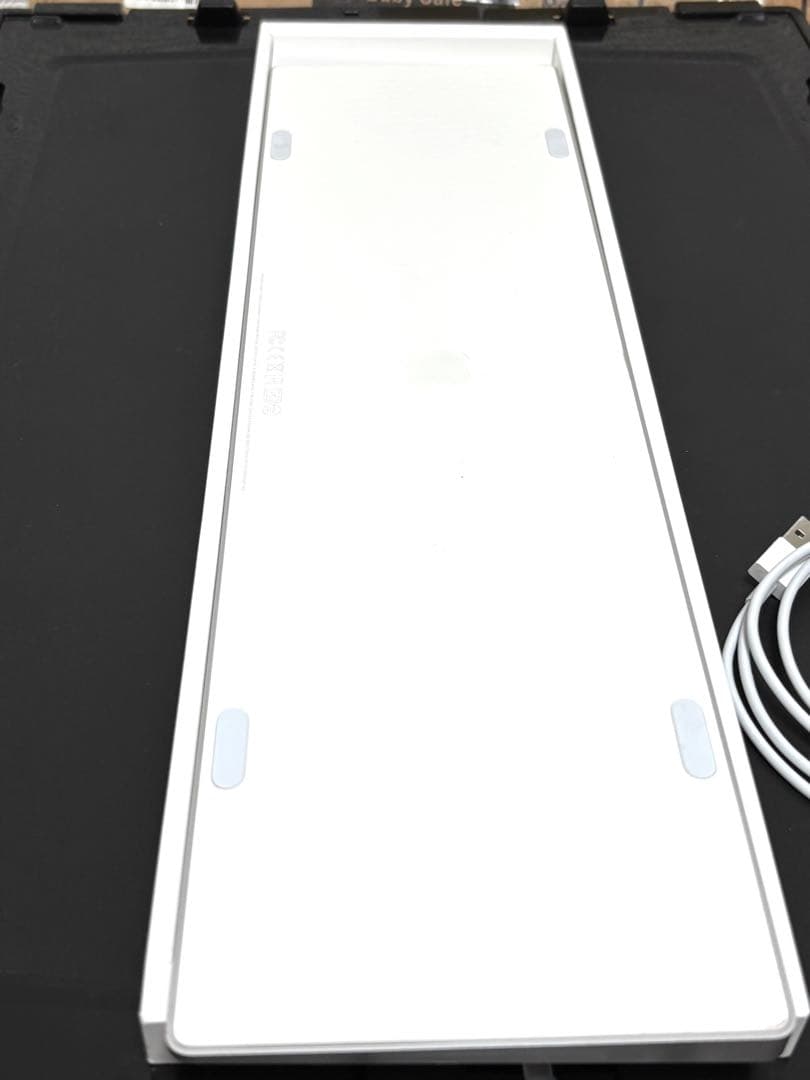 デスク快適化！Apple Magic Keyboard MQ052J/A