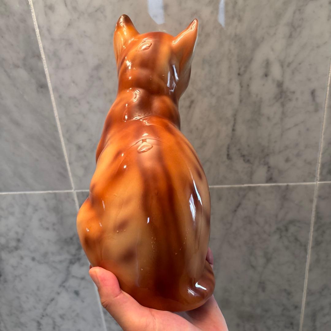 イタリア90年代ヴィンテージ手描きの瞳が美しく高貴で上品な猫ちゃんの陶器オブジェ