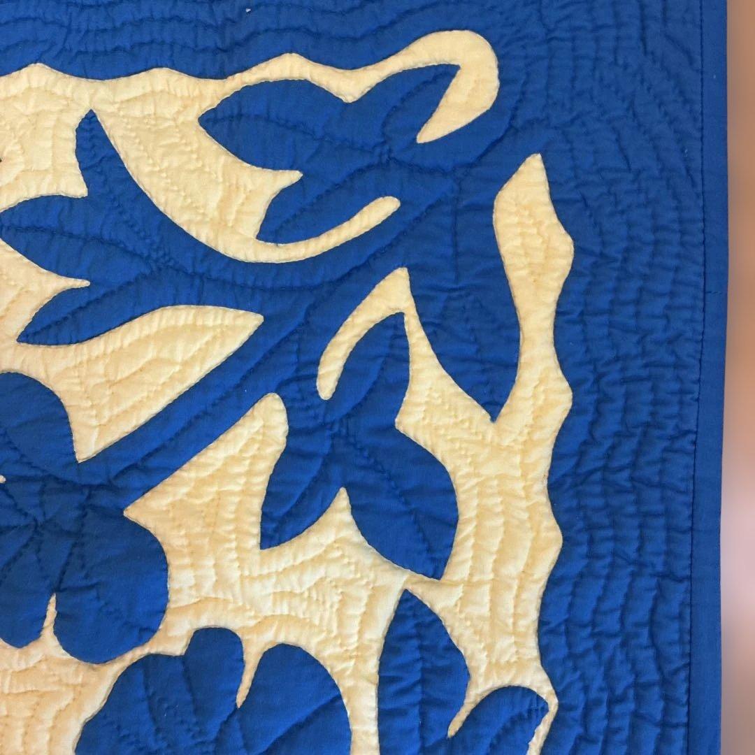 ハンドメイド ハワイアンキルト 青とクリーム色